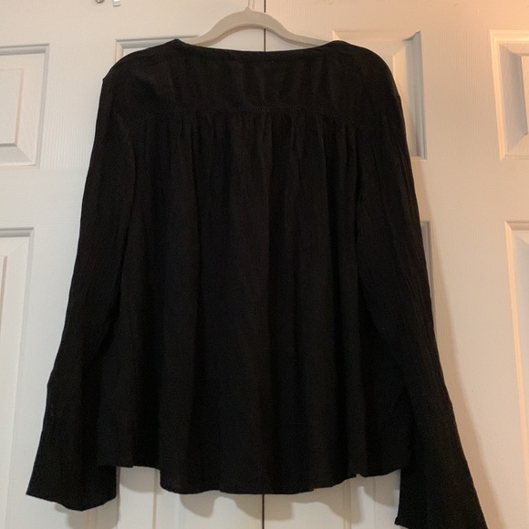 Bell sleeve top. XL - Picture 8 of 11